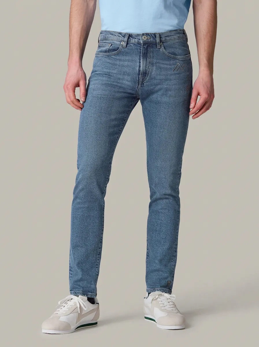 Men's Classic Weekend Mountain Graphic Embroidered Stretch Denim Jeans