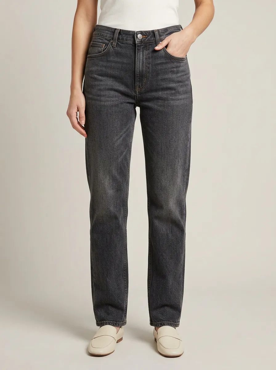 Easygoing Straight Leg Denim Jeans
