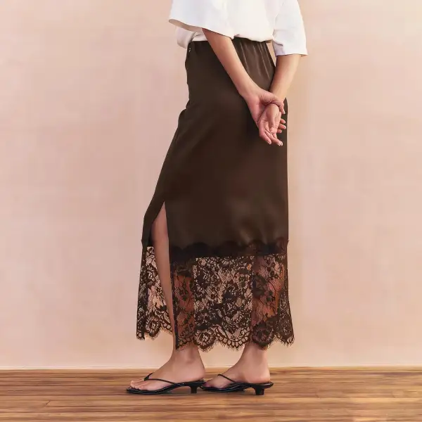 Modern Lace Trim Satin Knit Skirt