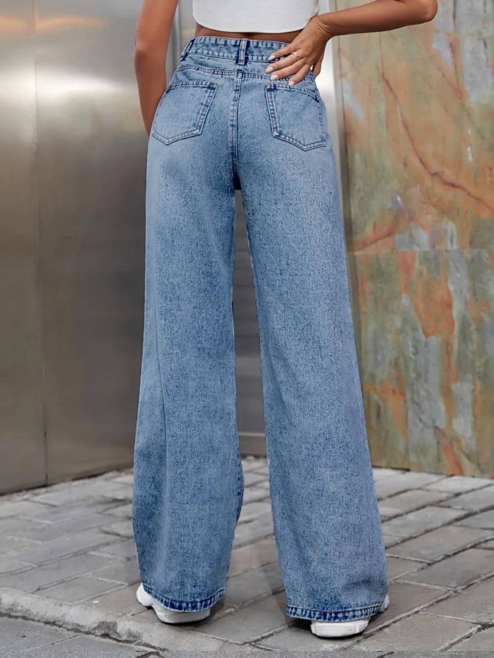 Everyday Wide Leg Distressed Pocketed Denim Jeans