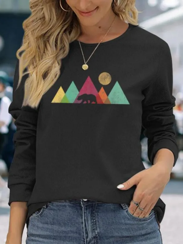 Geometric Mountain Bear Printed T-Shirt