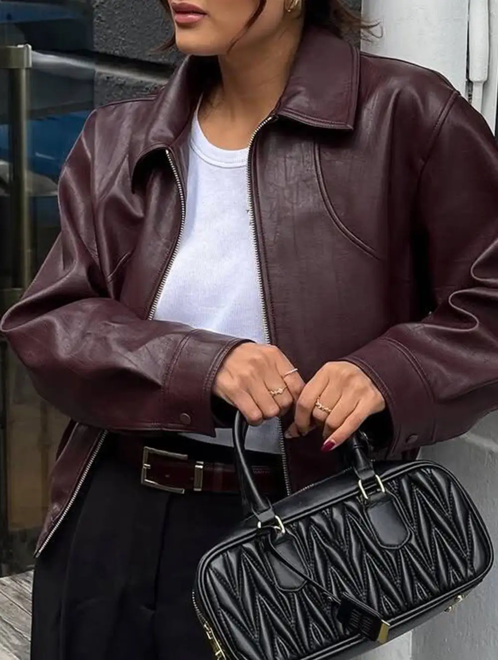 Clean Front Long-Sleeved Leather Jacket