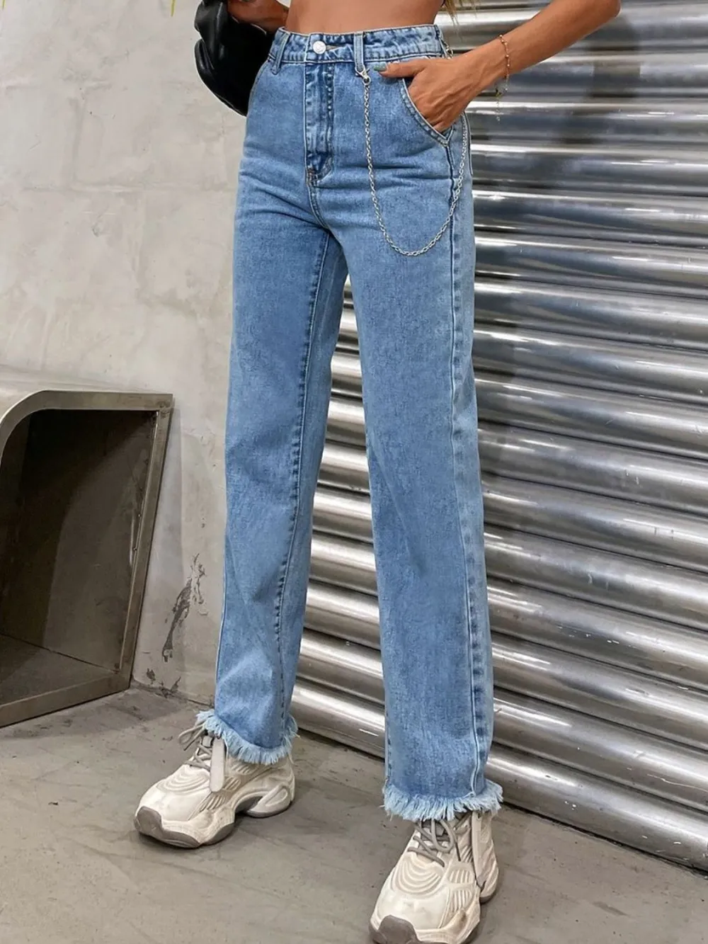 Sharp Raw Hem Pocketed Denim Jeans