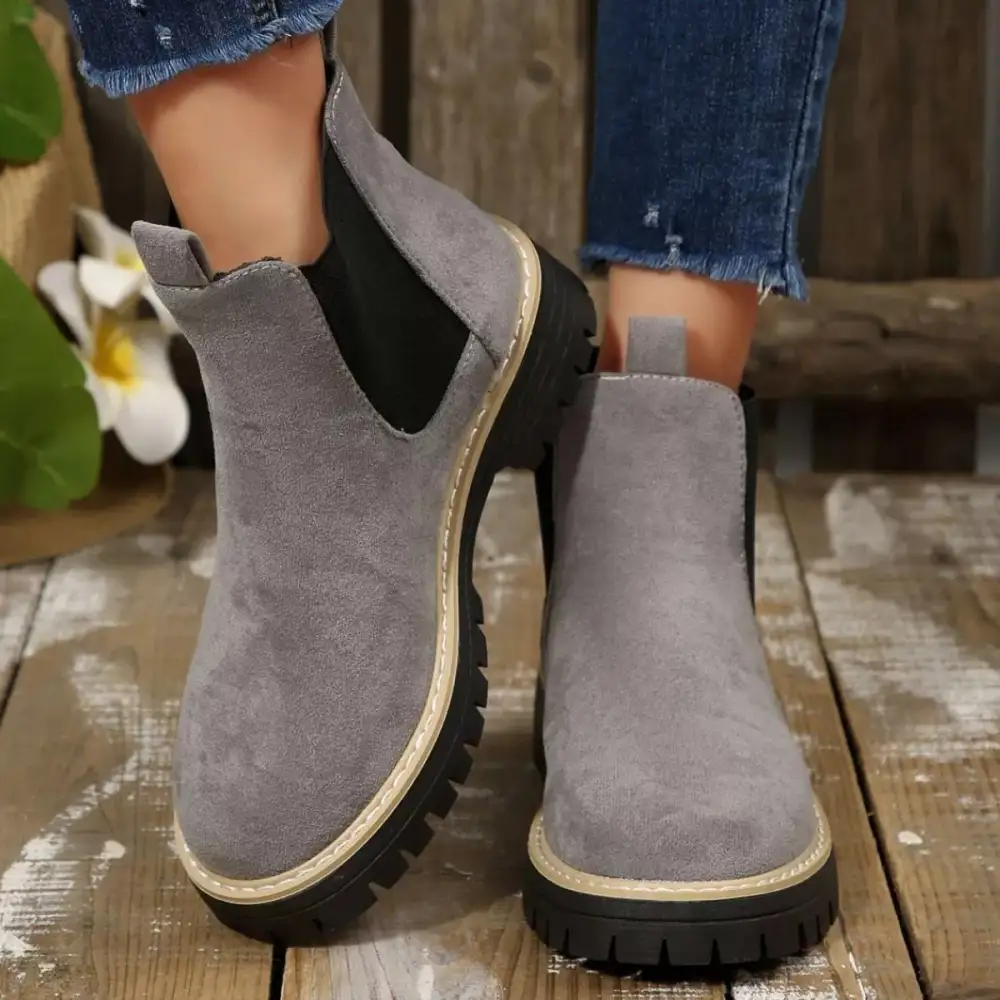 Minimal Casual Riding Boots
