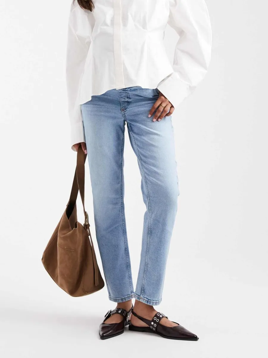Light Wash Cropped Denim Jeans