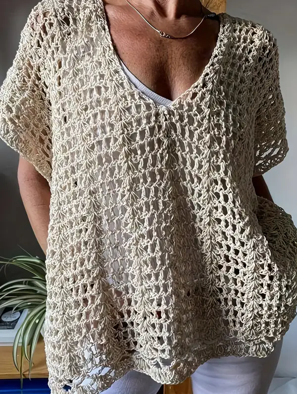 Minimal Knit Eyelet Detail Blouse