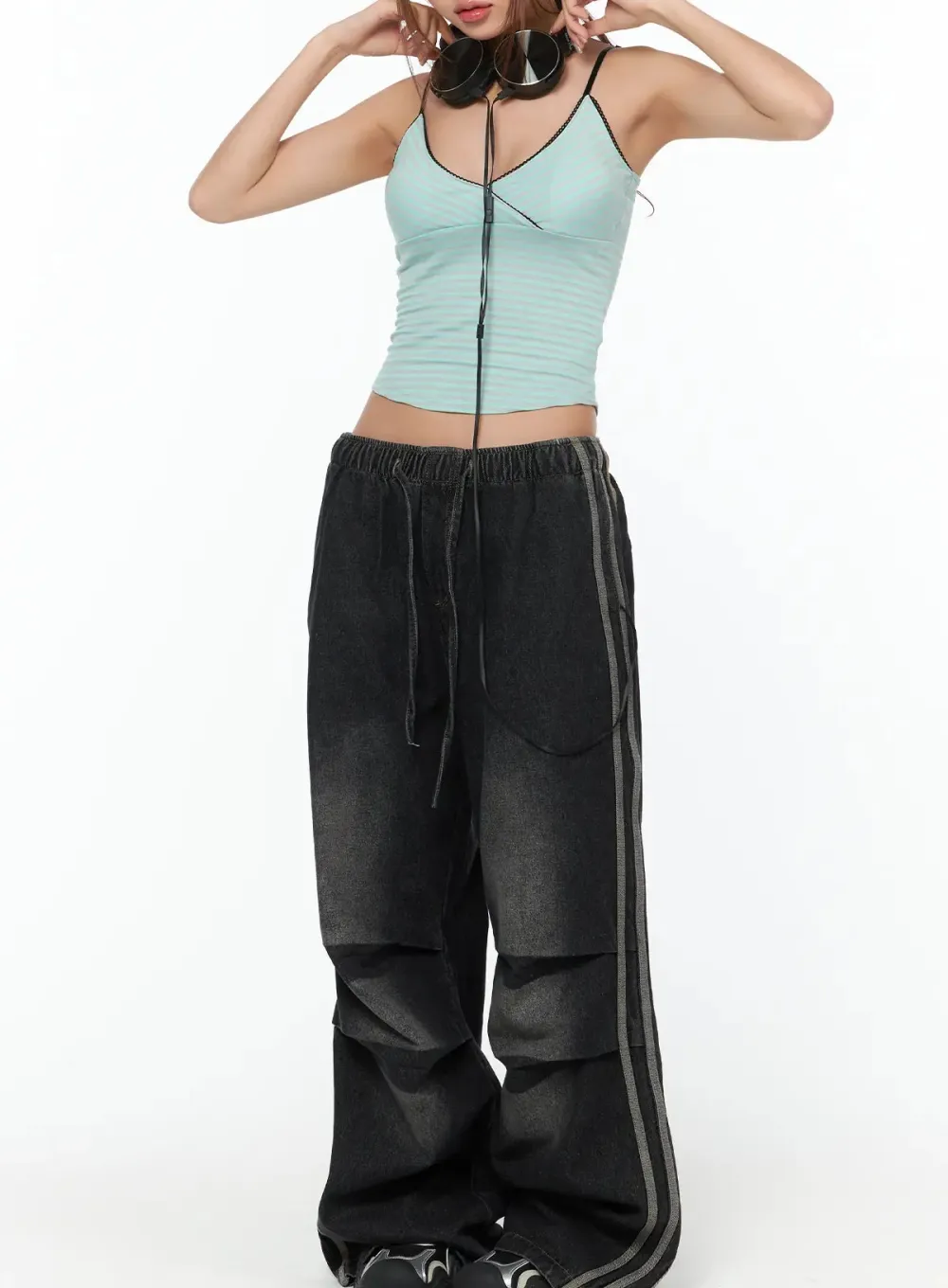 Wide Leg Track Balloon Jeans