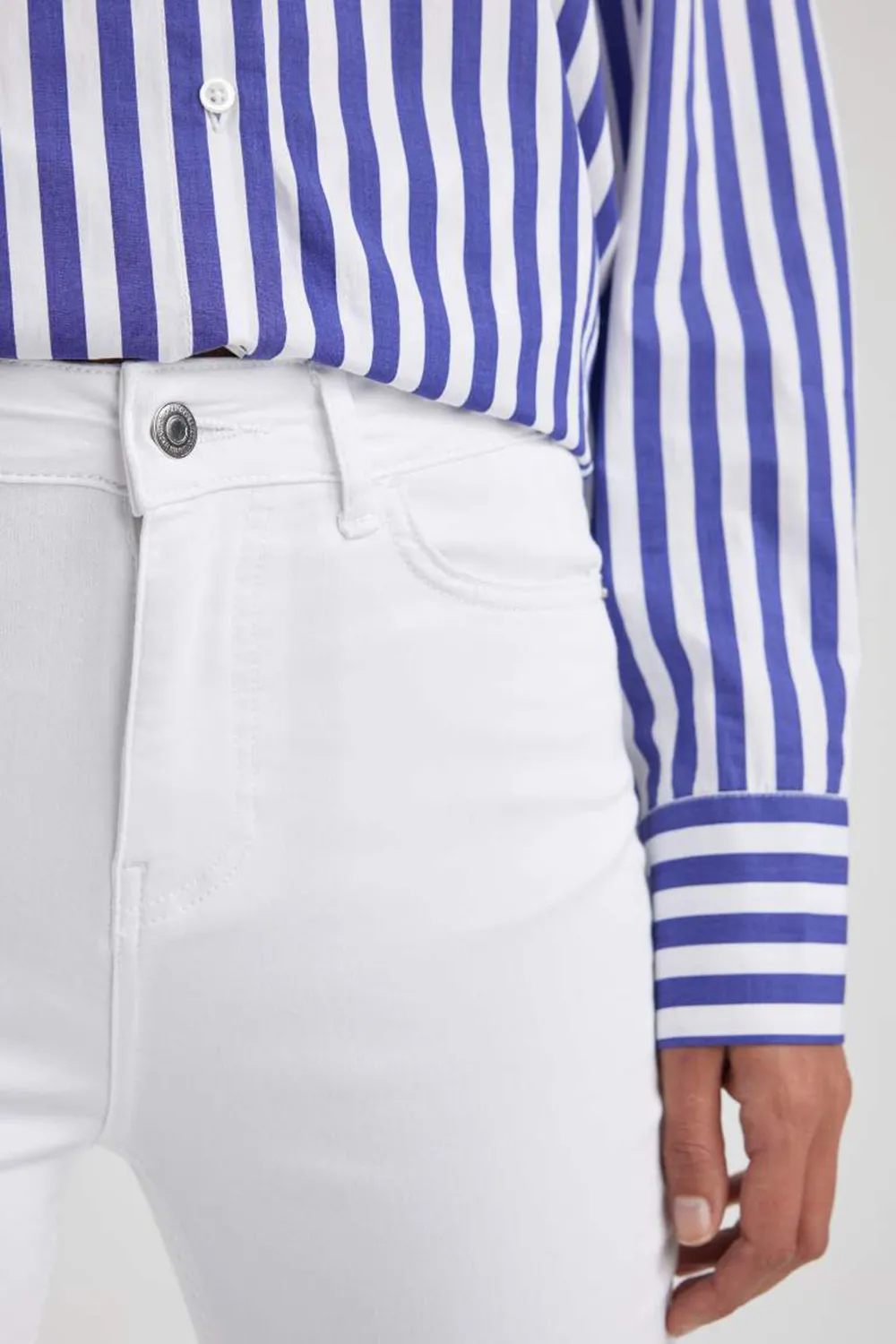 White leggings Pants