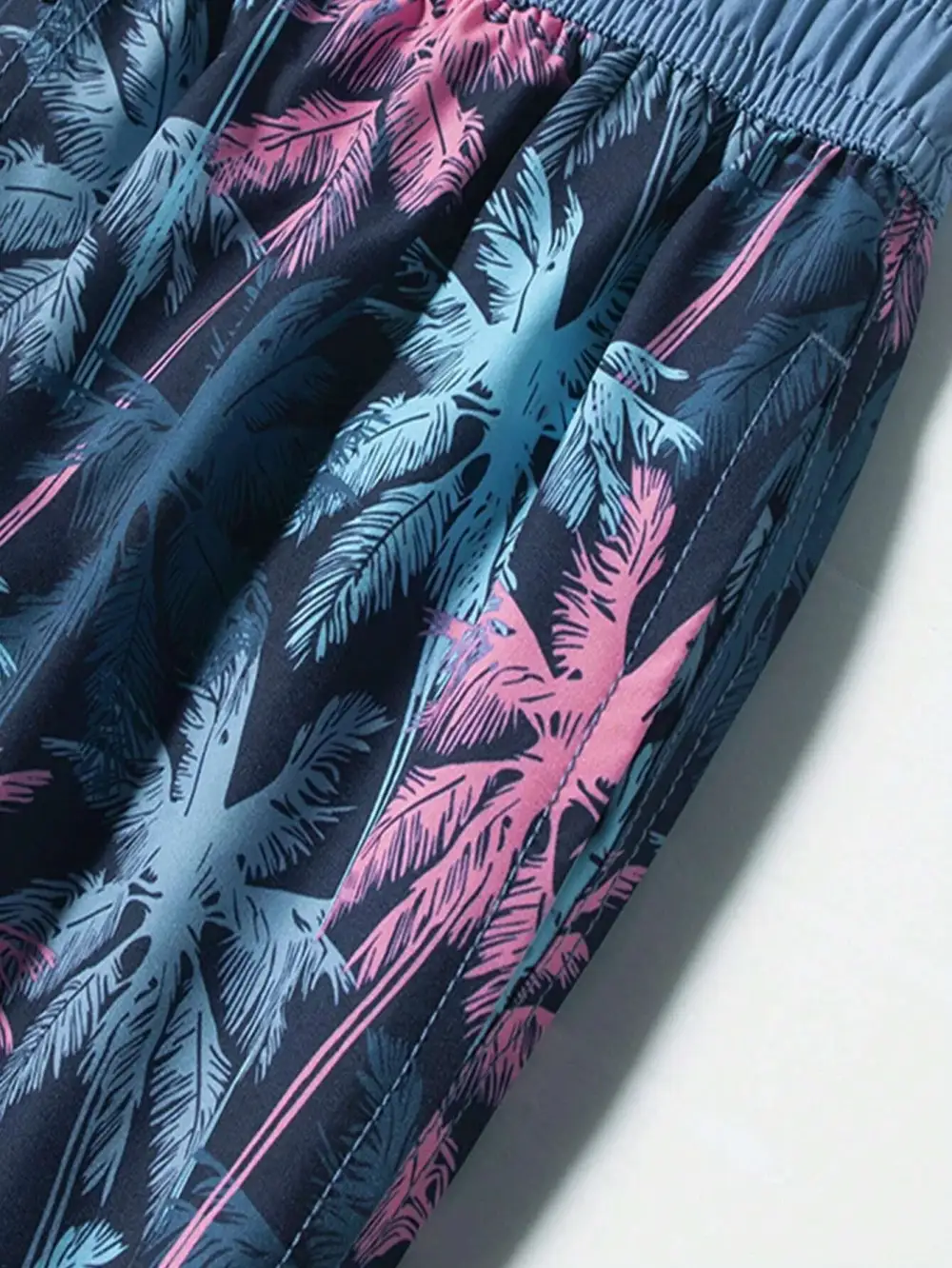 Men's Poolside Tropical Print Swim Trunks