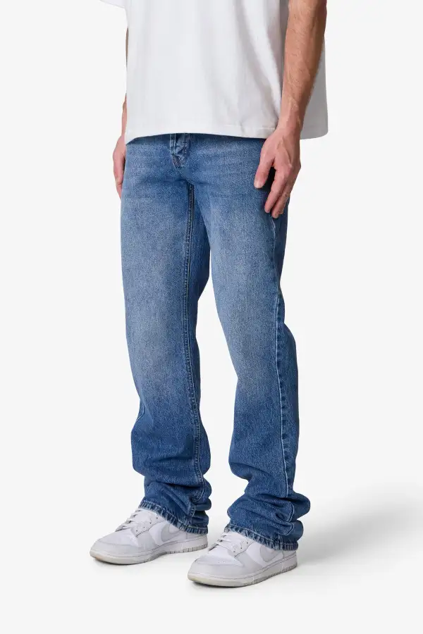 Relaxed Classic Bootcut Jeans