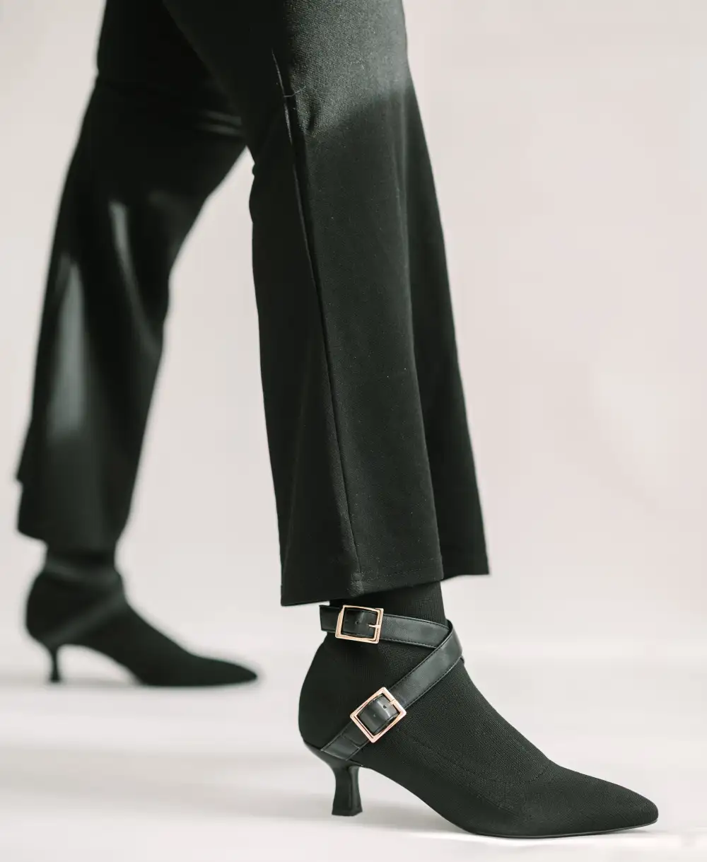 Refined Faux Leather Pointed Toe Kitten Heel Ankle Boots