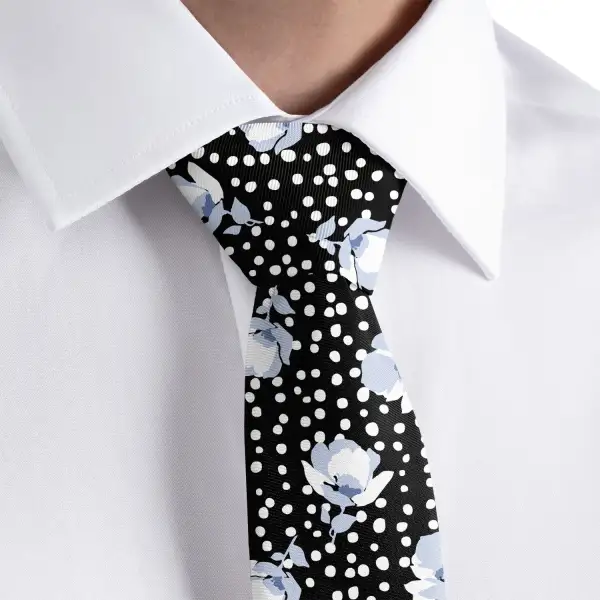 Distinctive Floral Detail Necktie