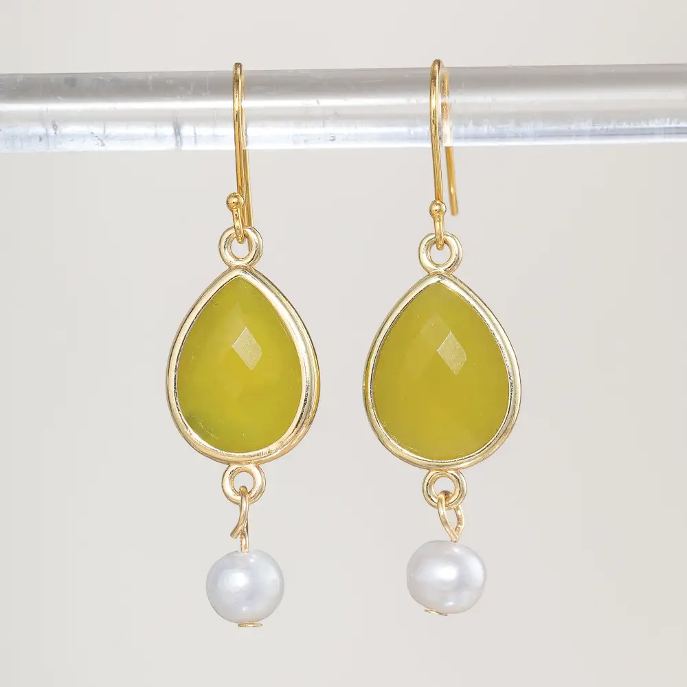 Modern Pearl Drop Earrings