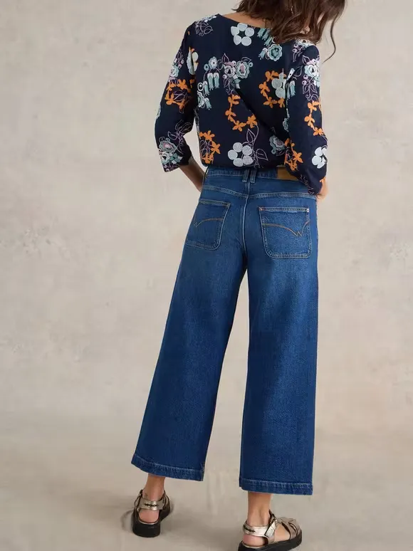 Cropped Wide Leg Jean