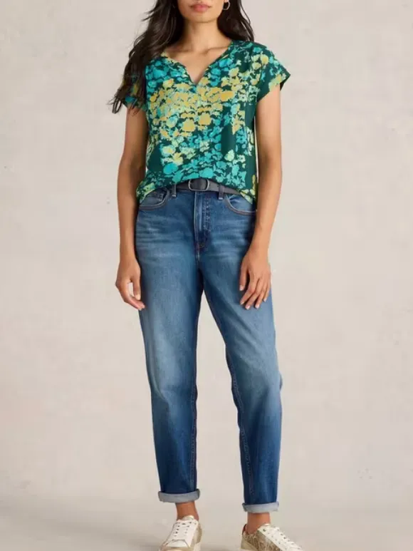 Notch Neck Print T-Shirt