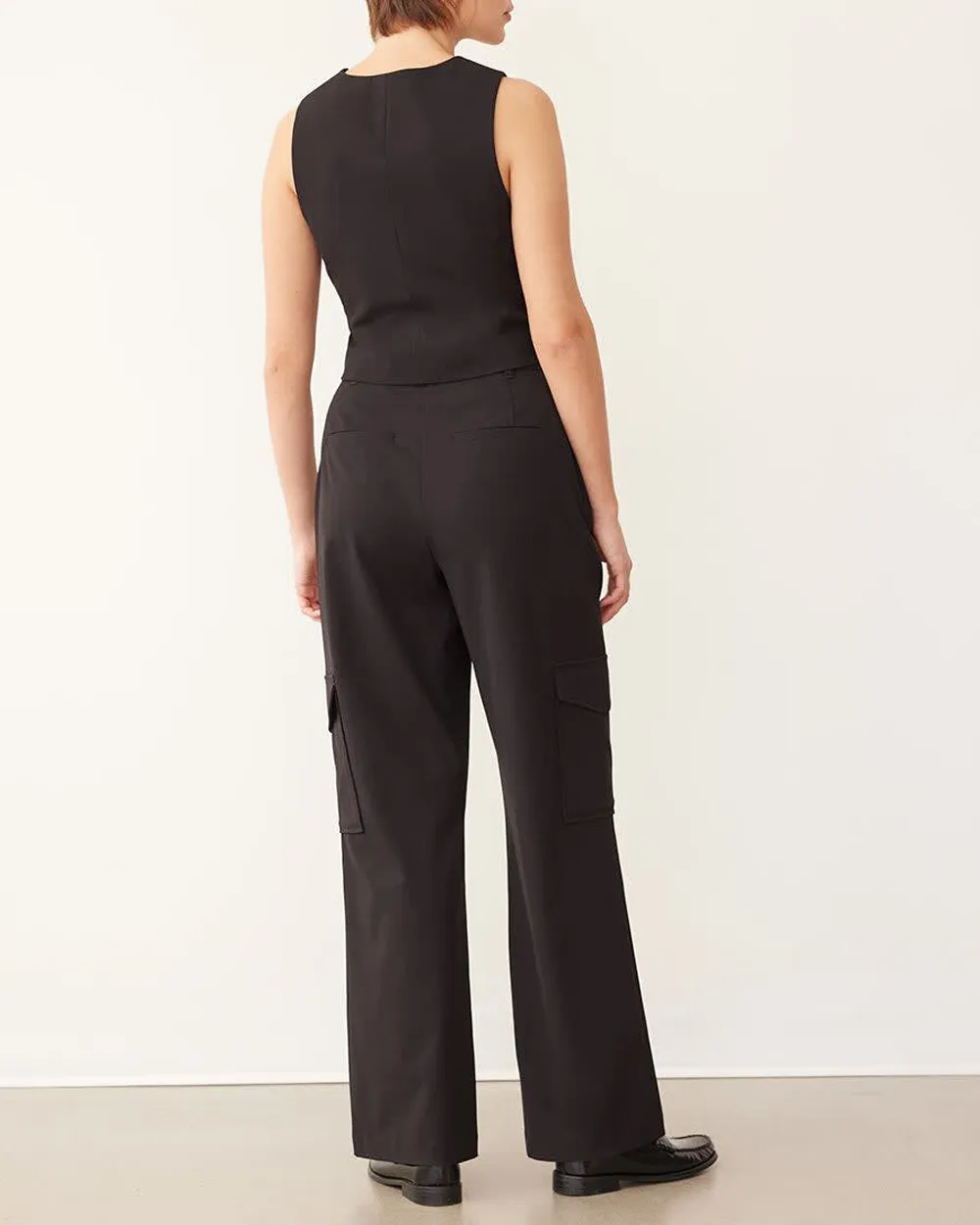 Sleveeless Vest Elegance