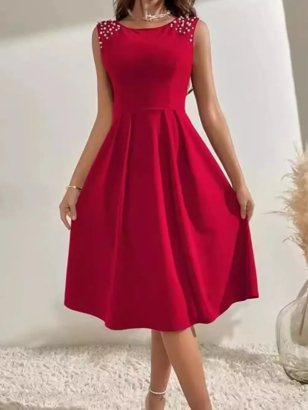 Polished Detail Sleeveless Midi Dress