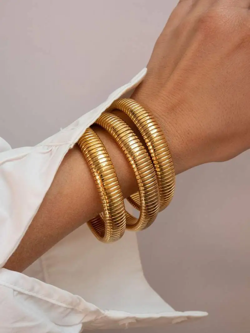 Open Ribbed Bracelet