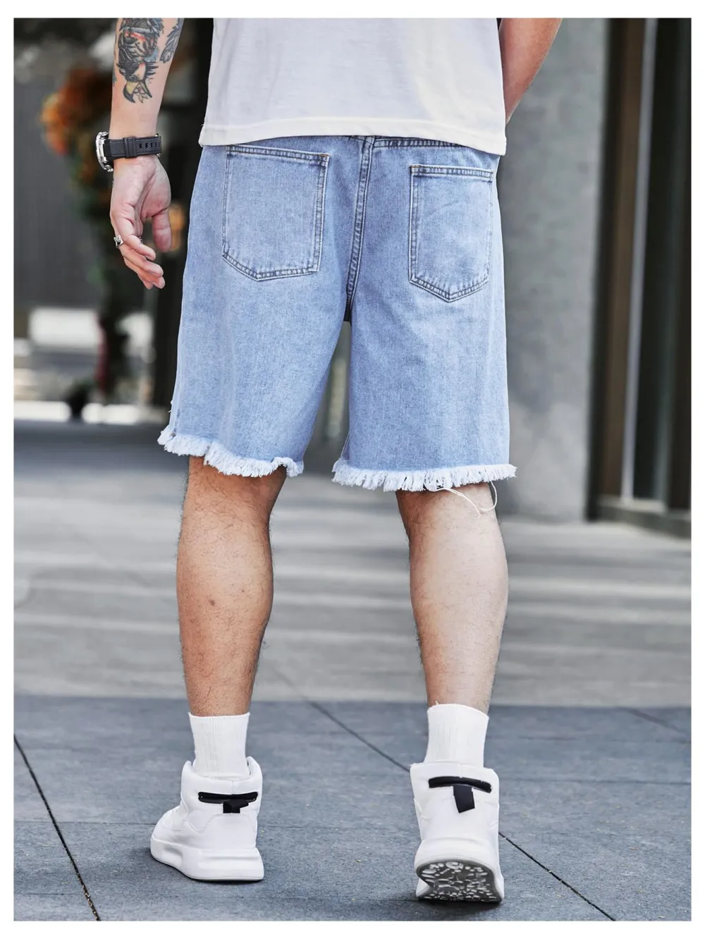 Men's Ripped Denim Shorts In Light Blue