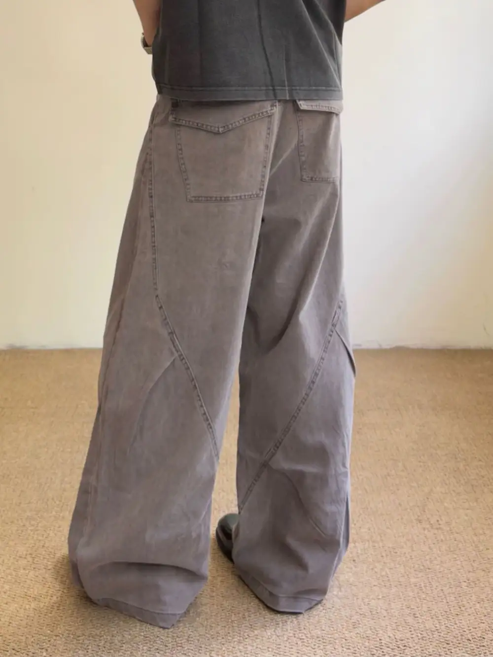 Street-Style Wide-Leg Cargo Pants