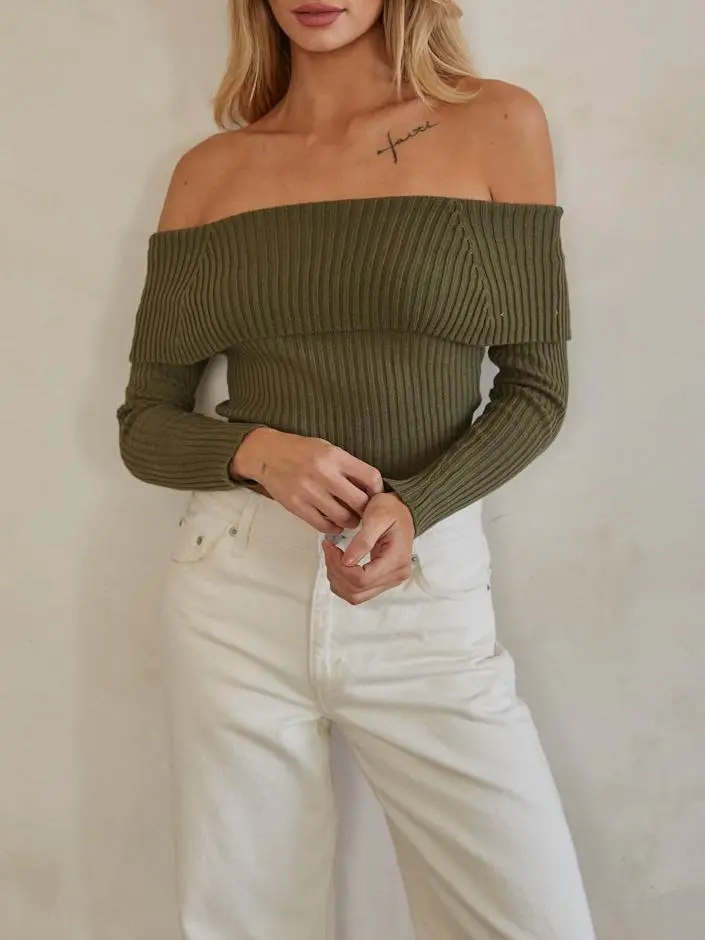 Off the Shoulder Bow Back Sweater
