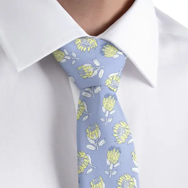 Distinctive Floral Style Necktie
