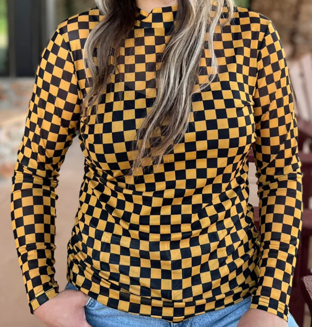 Daily Checkered Mesh Top