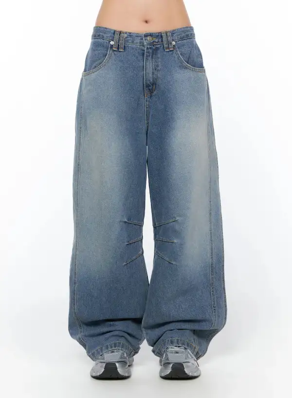 Vintage-Detail Vintage Wash Wide Leg Jeans