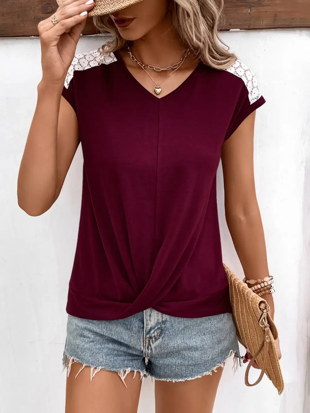 Spliced Lace V-Neck Twisted Hem T-Shirt