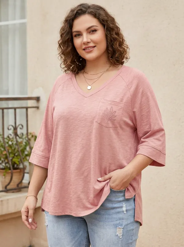 Women's Plus Size Leaf Embroidery Pocket Printed V-Neck T-Shirt