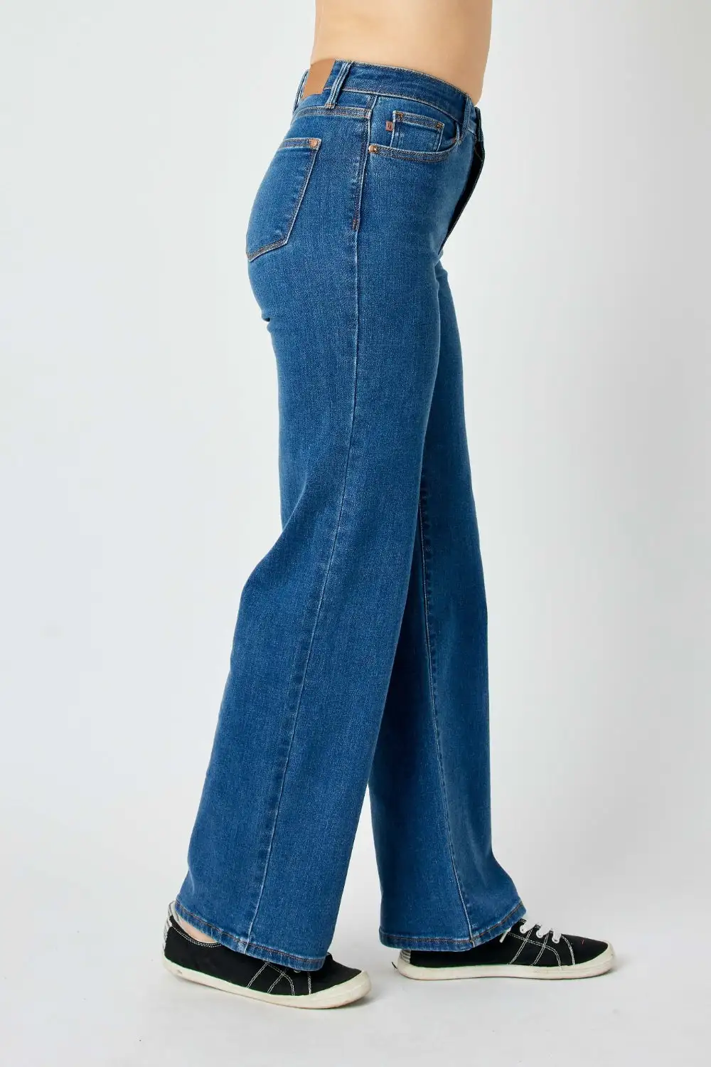 Refined High-Rise Washed Pocketed Stretch Straight Leg Jeans