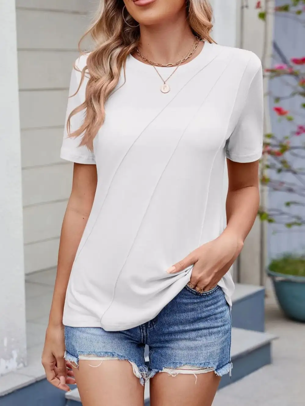 Smooth Round-Neck Short-Sleeve T-Shirt