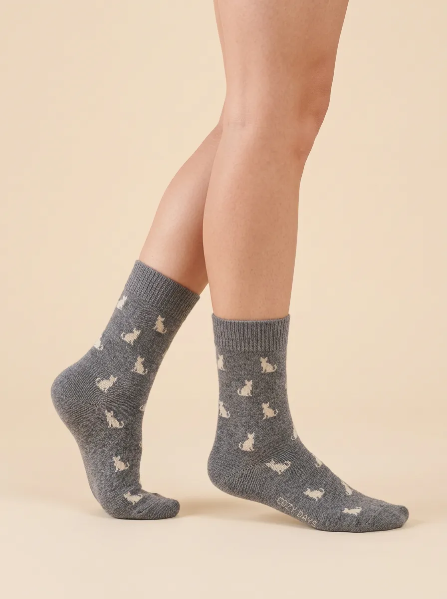 Cat-Motif Casual Socks