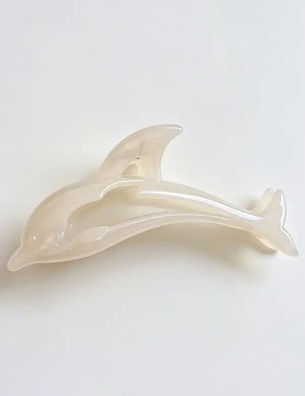 Dolphin Shell Midi Hair Hair Claw Clip