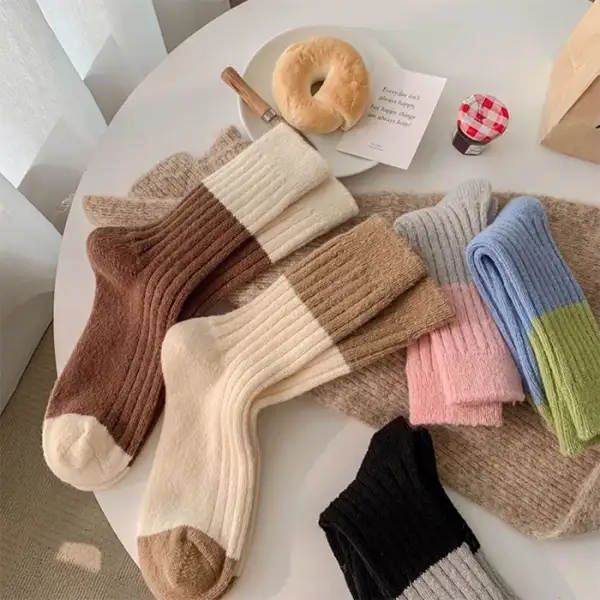 Contrast Block Warm Socks