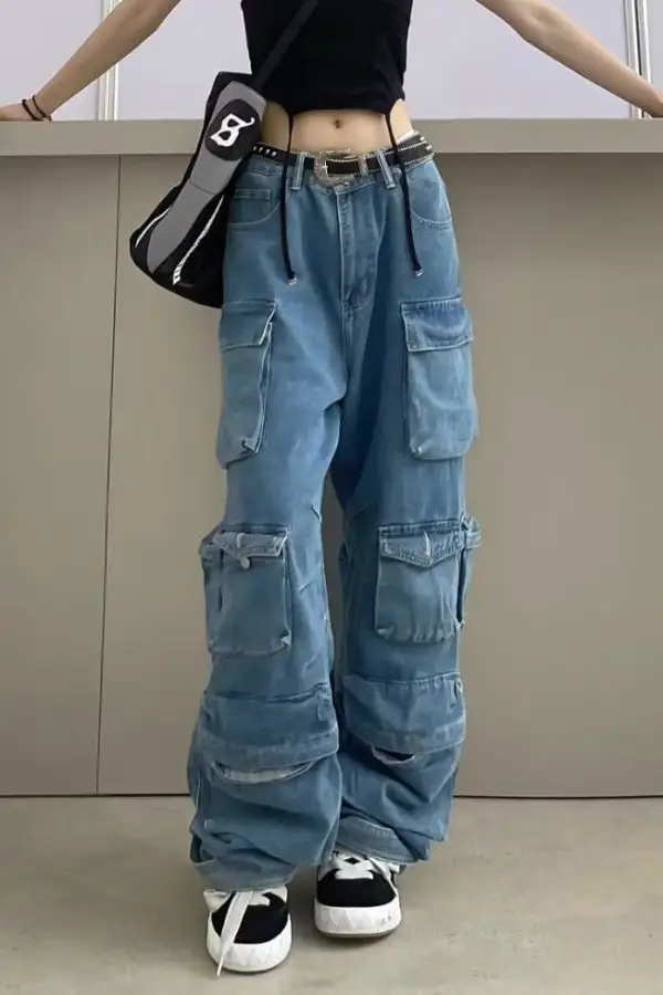 Minimalist Relaxed Cargo Pants