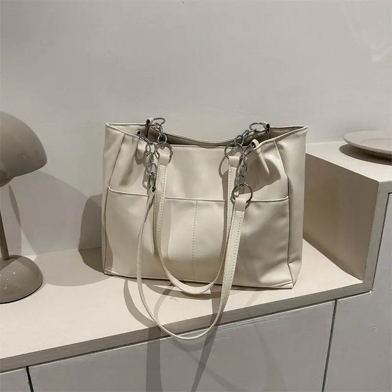 Roomy Leather Roomy Everyday Tote Bag