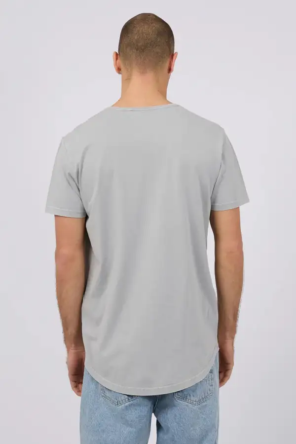 Studio Mood Casual Tee