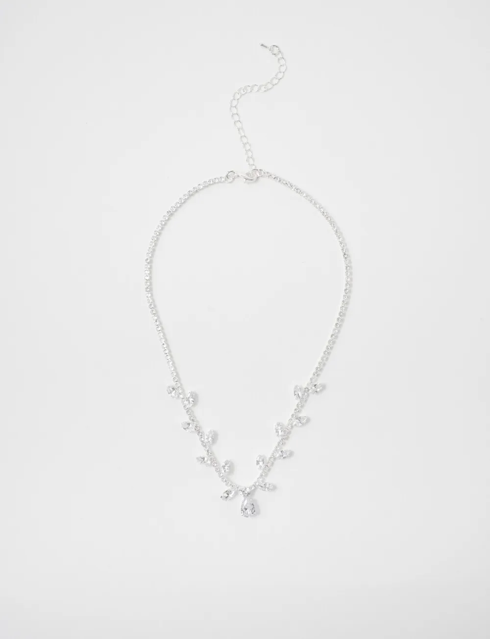 Elegant And Exquisite Crystal Pendant Necklace