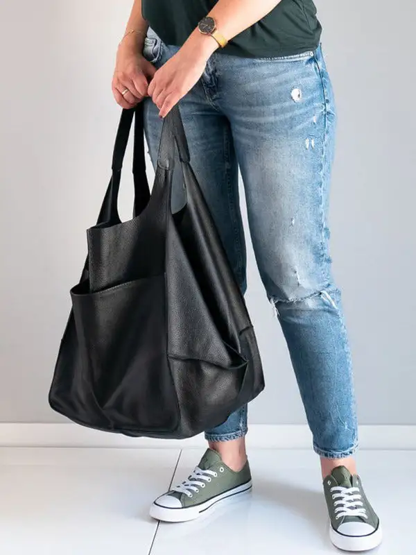 Polished Modern Shoulder Bag