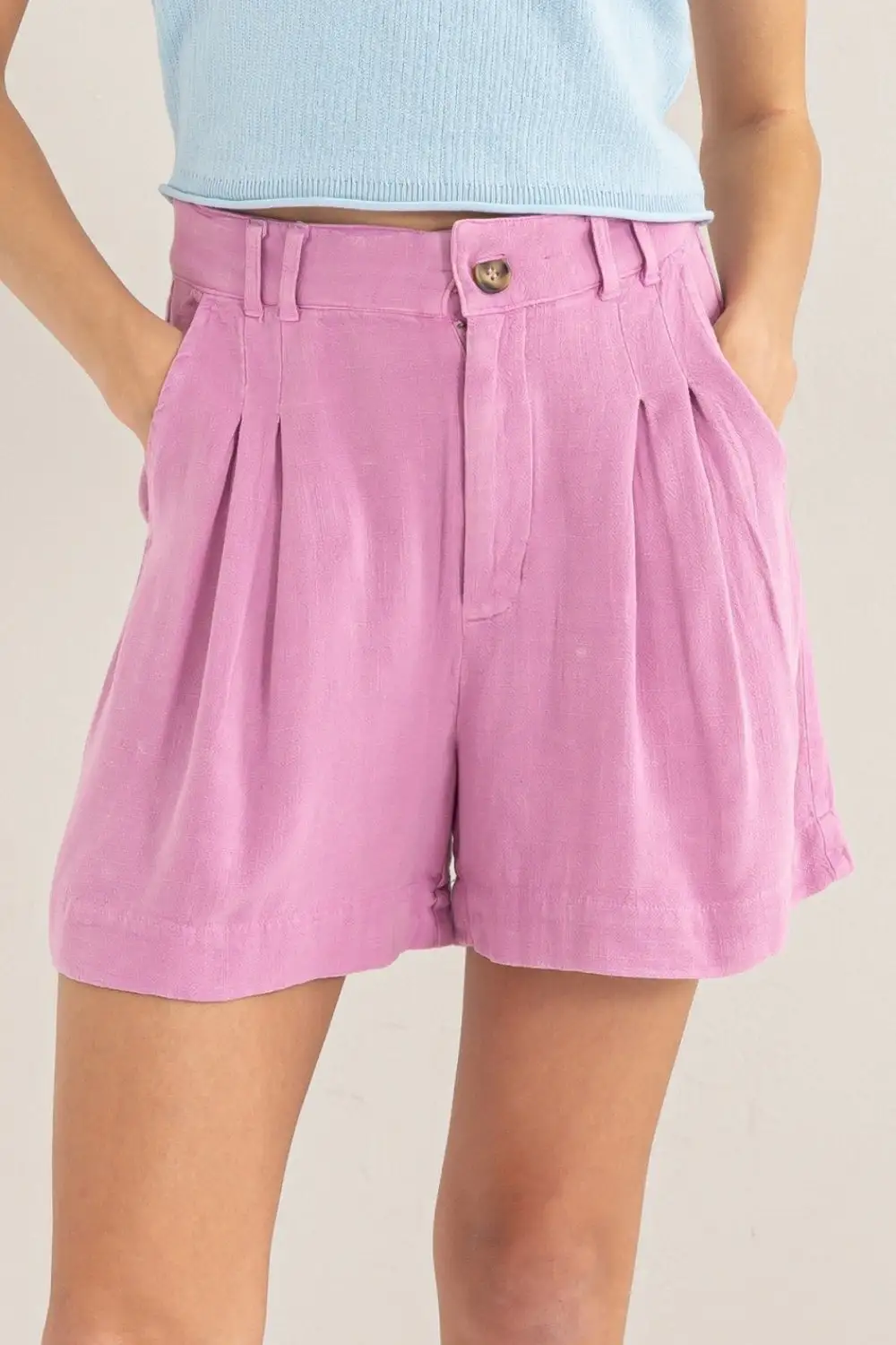 Relaxed High Waist Pleated Linen Shorts