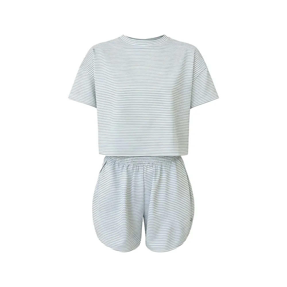 Women's Casual Round Neck T-shirt & Elastic Waist Shorts