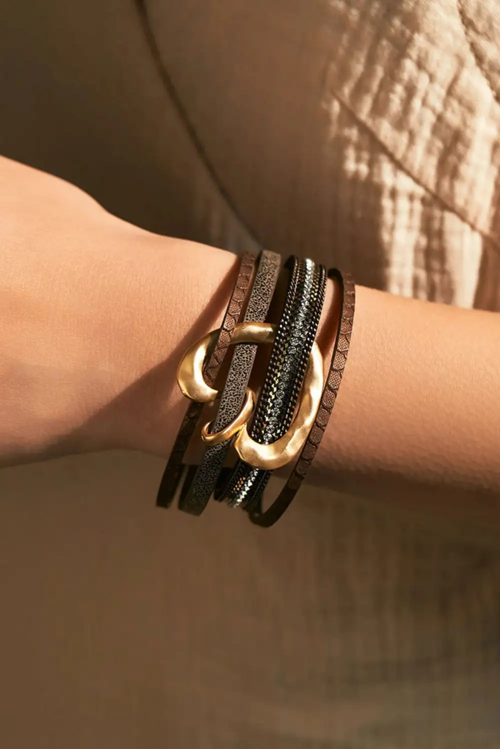Rhinestone Magnetic Leather Bracelet