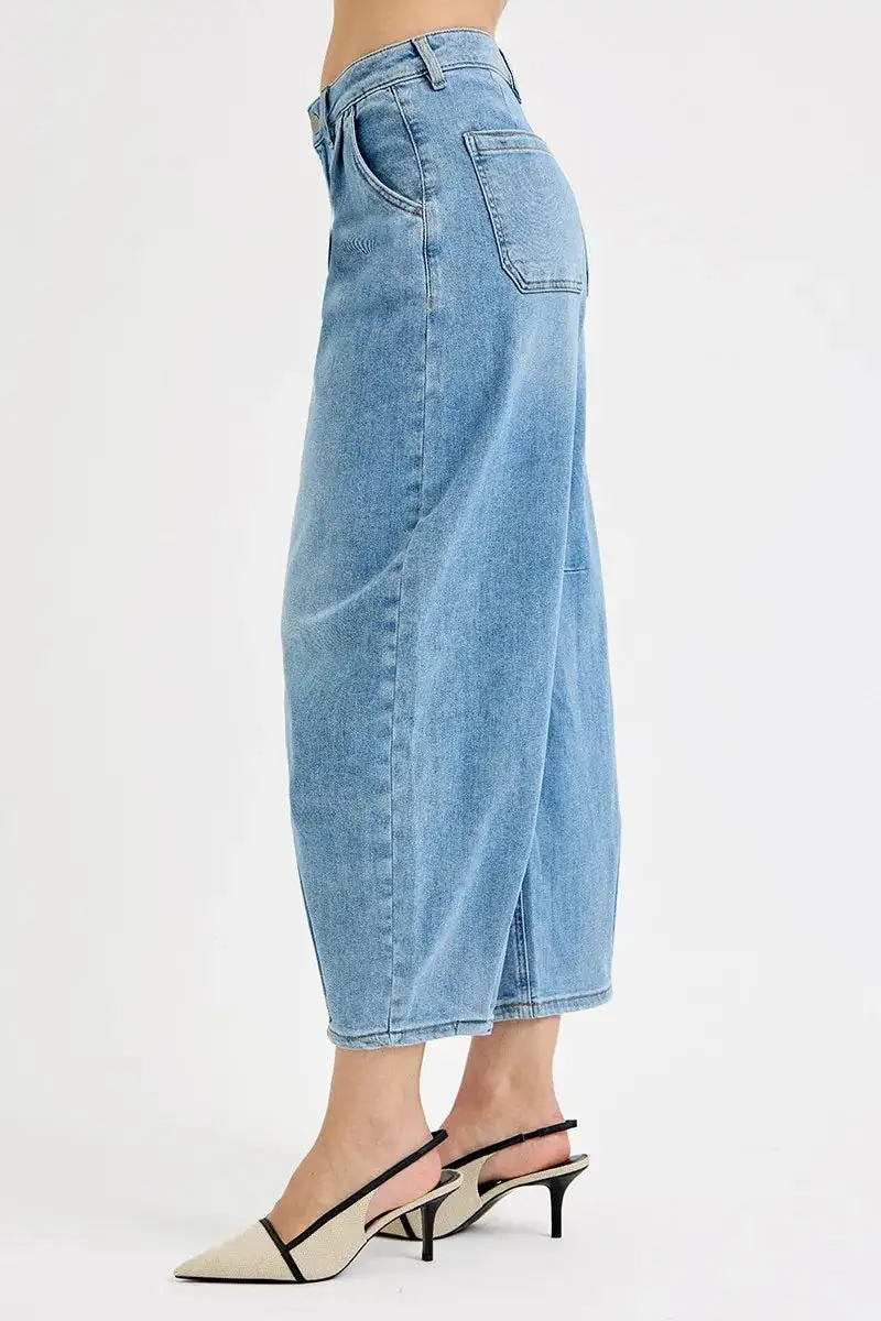 Modern Mid Rise Wide Leg Jeans