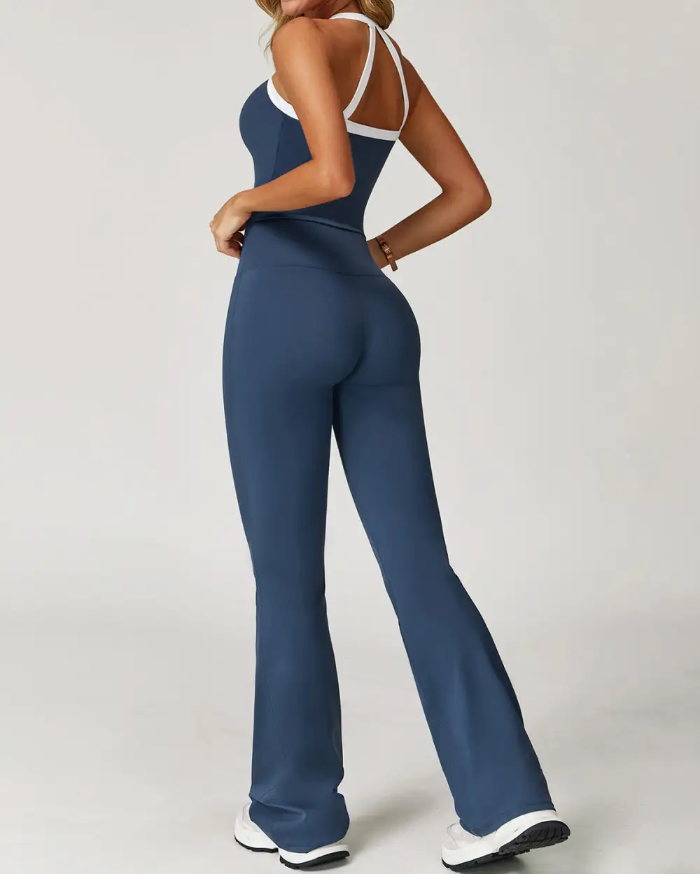 Streamlined Active Flare Leggings