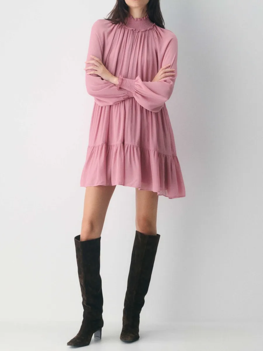 Elegant Tiered Long Sleeve Dress