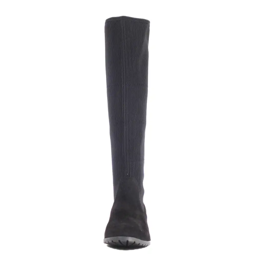 Flexible Shaft Low Heel Knee High Boots