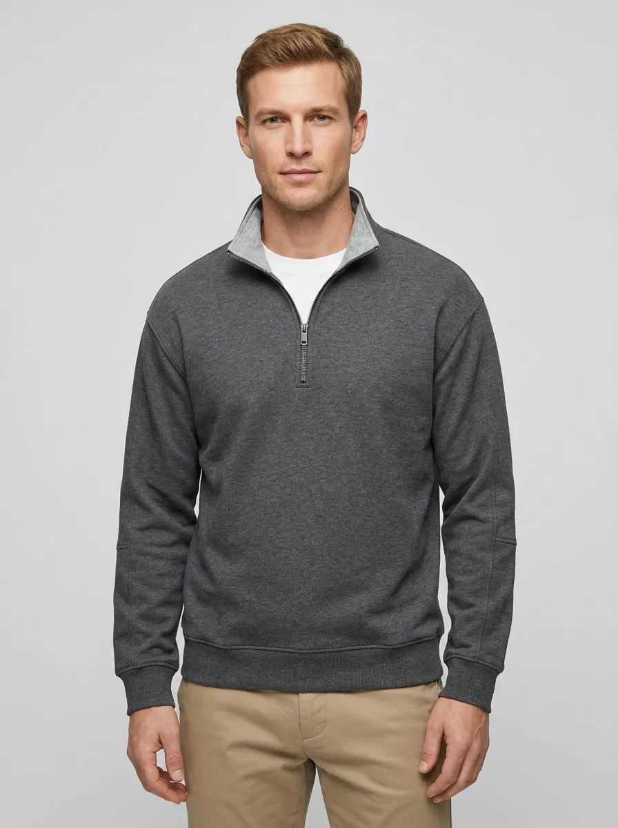 Men's Minimalist Textured Embroidered Emblem Quarter-Zip Sweatshirt