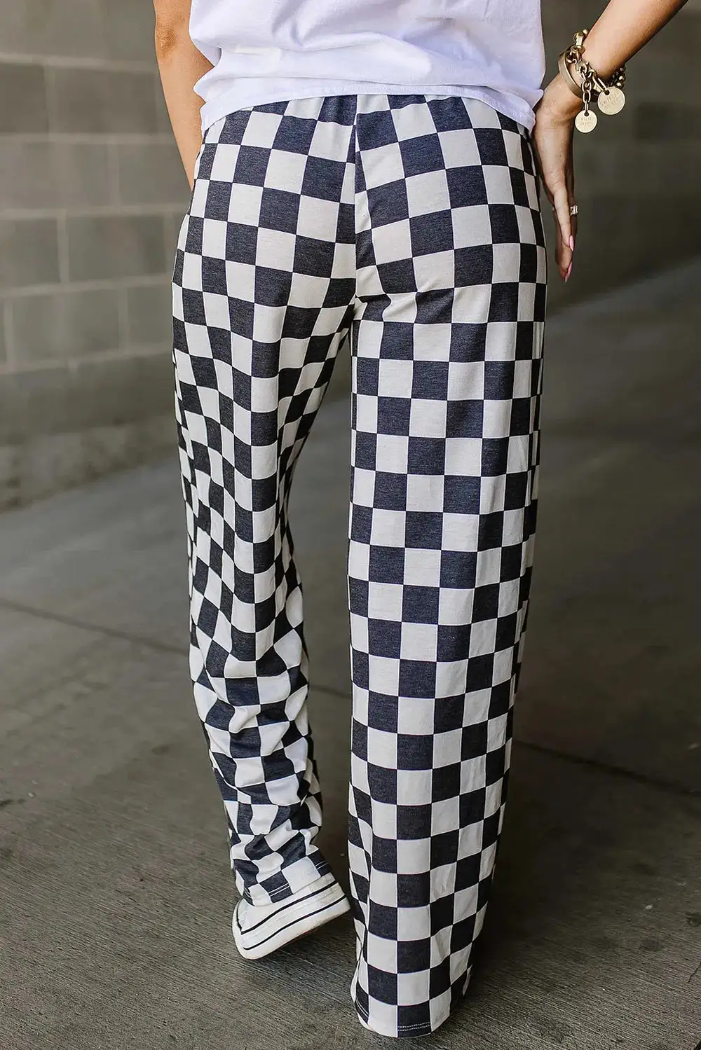 Relaxed Wide Leg Pocket Detail Pants