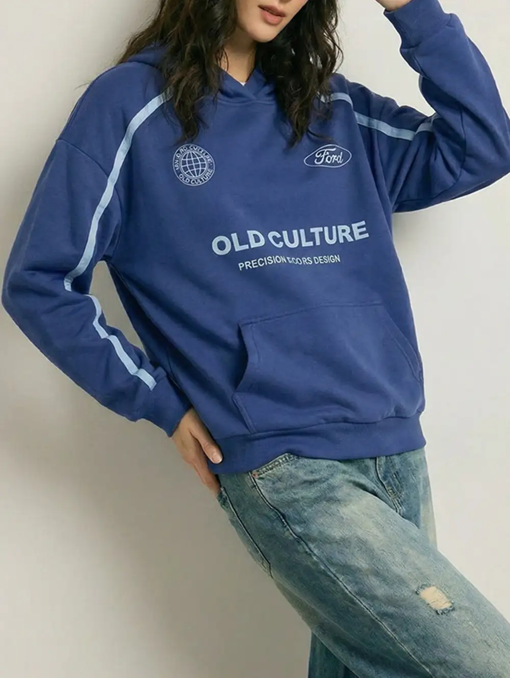 Relaxed Hooded Pullover Sweatshirt